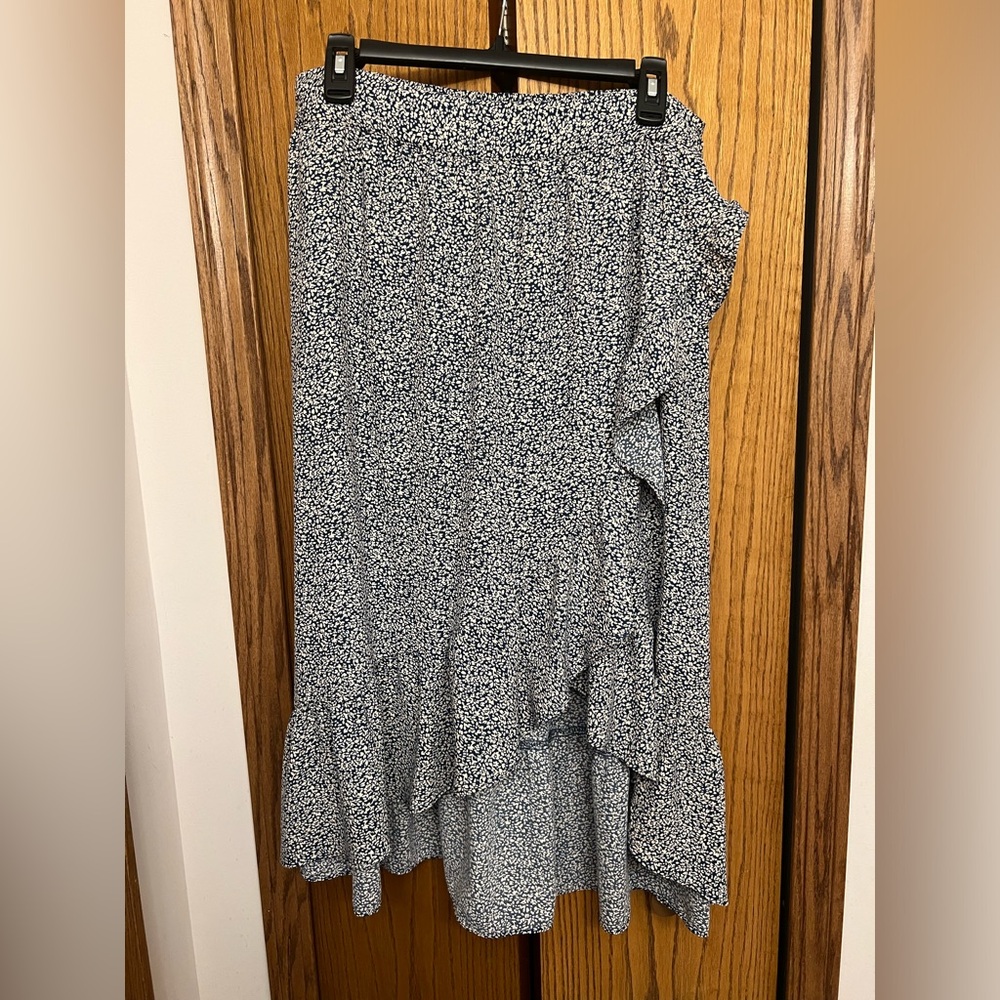 Lauren Conrad floral skirt